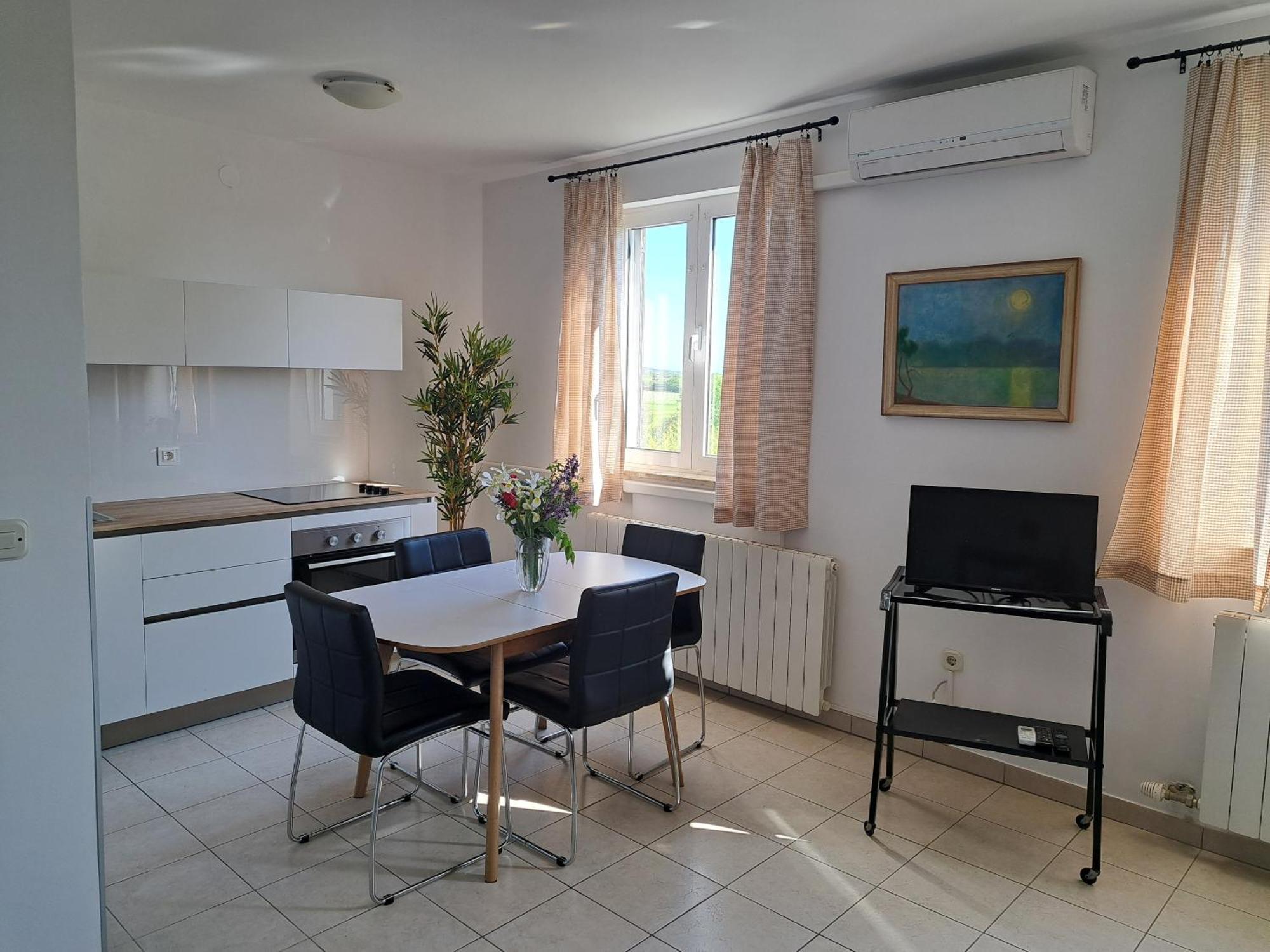 Apartment Elinor 2 โรวีน ภายนอก รูปภาพ